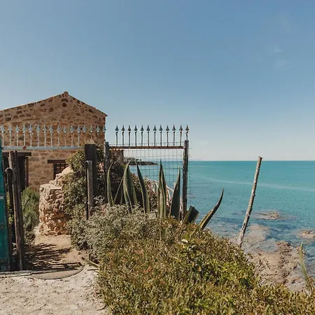 Cala La Giara בית נופש