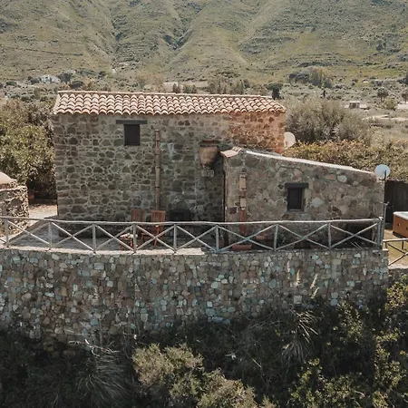 Cala La Giara Casa de Férias *
