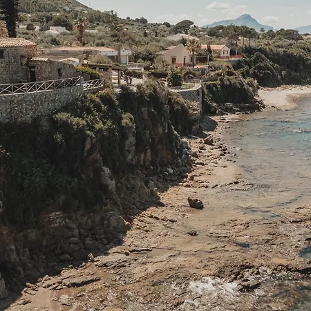 Cala La Giara * Cefalu